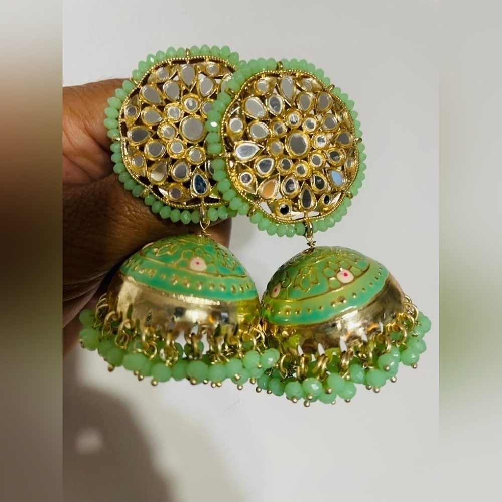 Women's green earrings 2 pieces